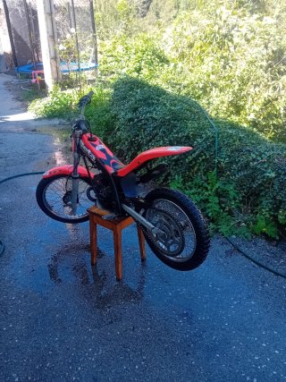 Moto de Trial Infantil Beta
