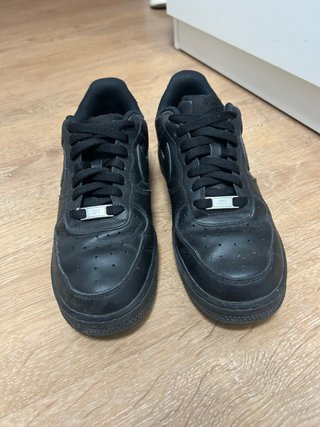 Nike Air Force 1 Negras
