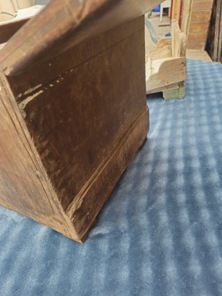 Baúl de madera antiguo