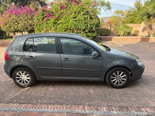 Volkswagen Golf 2004