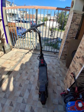 Patinete eléctrico usado 2 veces