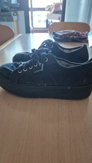 Zapatillas Victoria Negras