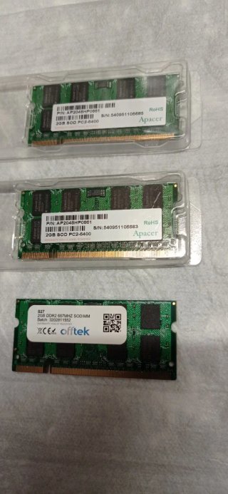 3 Moduli RAM DDR2 2GB per Portatili