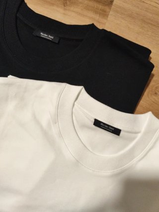 T-shirt Massimo Dutti Preta