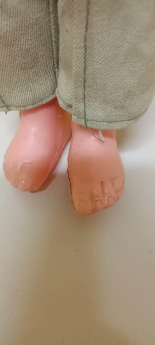 Muñeca antigua militar