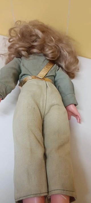 Muñeca antigua militar