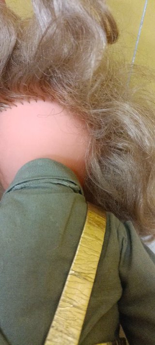 Muñeca antigua militar