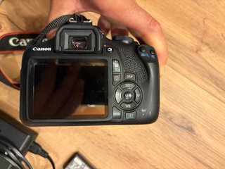 Canon EOS 2000D Kit Obiettivo EF-S 18-55 IS II