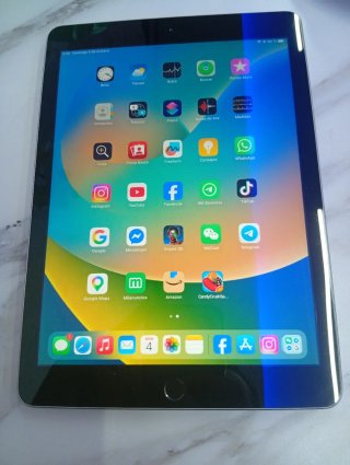 iPad 5ª Generación 9.7 128GB Wi-Fi Gris Espacial