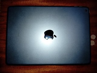 iPad 5ª Generación 9.7 128GB Wi-Fi Gris Espacial