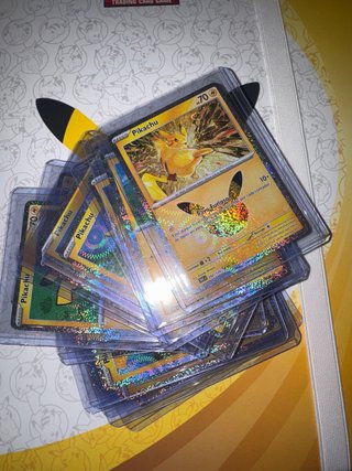 Carta que te falta de Pikachu 30 Aniversario