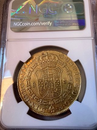 Onza de oro de 1774 en cápsula de NGC