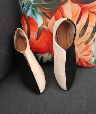 Bailarinas punta bicolor beige y negro - Talla 37