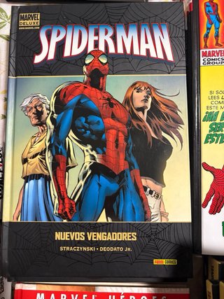 Lote cómics Marvel deluxe Los nuevos vengadores