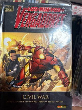 Lote cómics Marvel deluxe Los nuevos vengadores