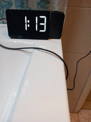 Radio Reloj Despertador con Proyector