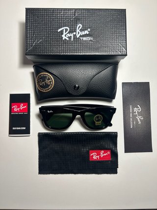 Gafas de sol negras