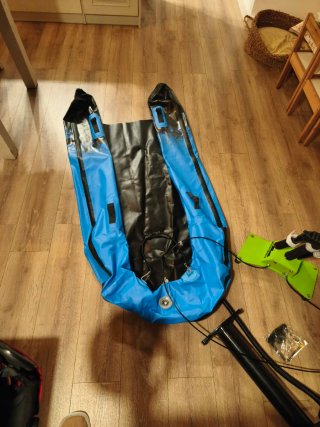 Tabla Jetboard convertible en moto acuatica 62km/h