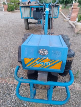 Tractor BCS 740 con Remolque