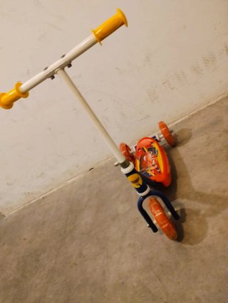Patinete 3 Ruedas Infantil Disney Cars Smoby