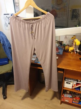 Pantalón tipo malla beige talla única