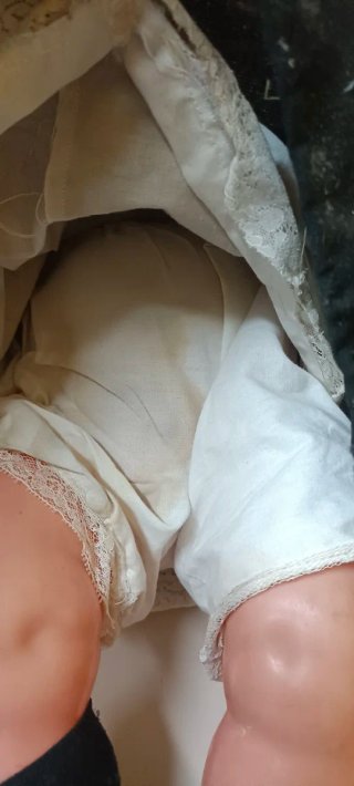 Muñeca antigua abuela