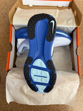Zapatillas Nike Vomero 18 Talla 42