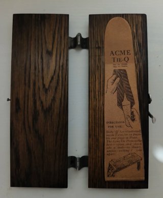 Prensa corbatas vintage Acme Tie Press