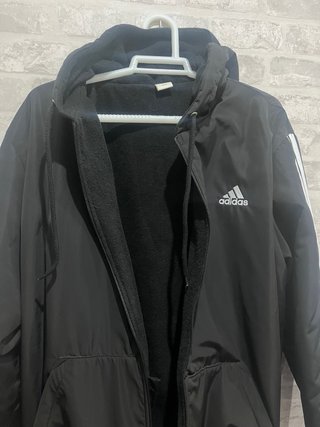 Chaqueta Adidas Essentials Insulated Negra