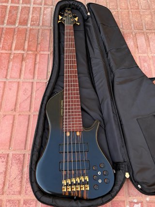 Bajo Merlos 6 cuerdas