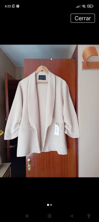 Chaqueta Beige de Mujer