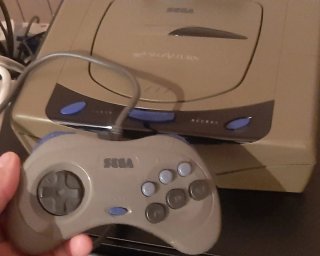 Sega Saturn Japonesa con juego Saroo