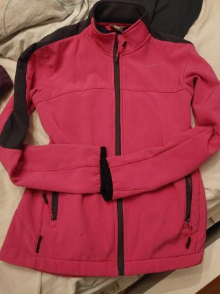 Chaqueta Peak Peak rosa y negra