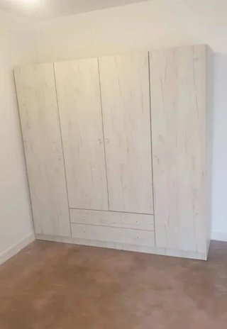 Armadi in legno a 2, 3 e 4 ante