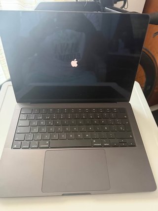 MacBook Pro M4 24GB RAM