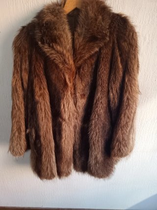 Abrigo de Piel Marrón (marmota)