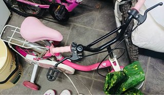 Bicicleta Infantil Rosa con Ruedines
