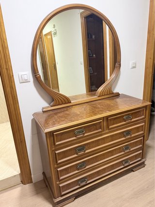 Cómoda de Madera con Espejo