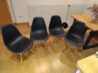 Juego de 4 sillas comedor negras