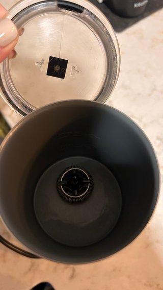 Cafetera Nespresso Essenza Mini + Aeroccino 3