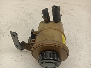 Deposito servo Dacia Logan 1 1,6 Ltr. - 64 kW CAT