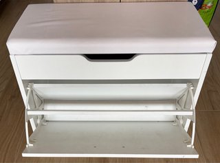 Zapatero blanco con asiento