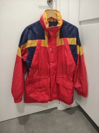 Chubasquero Bruchi Diseño Italiano