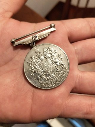 30.80gr aprox Plata Medalla militar Canadá 1939-45