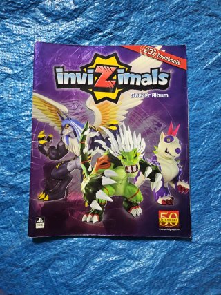 Álbum de Cromos Invizimals Sticker Album