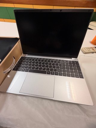 Portátil nuevo 15,6 pulgadas Intel N95 +accesorios