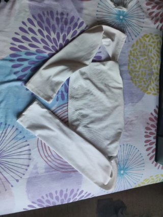 Camiseta corta blanca de manga larga