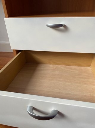 Scrivania in legno su misura con 2 cassetti