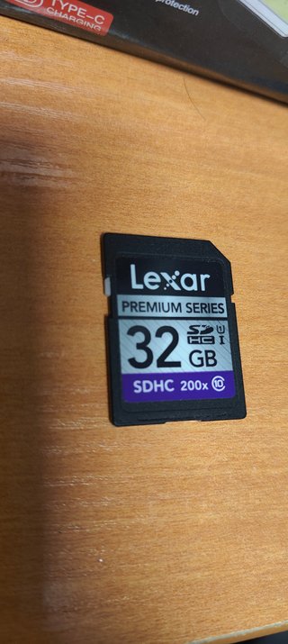 Tarjeta SD Lexar 32GB Premium Series