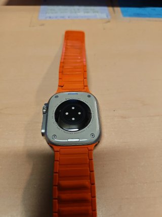 Apple Watch Ultra 1